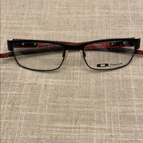 Oakley Titanium Frames Carbon Plate